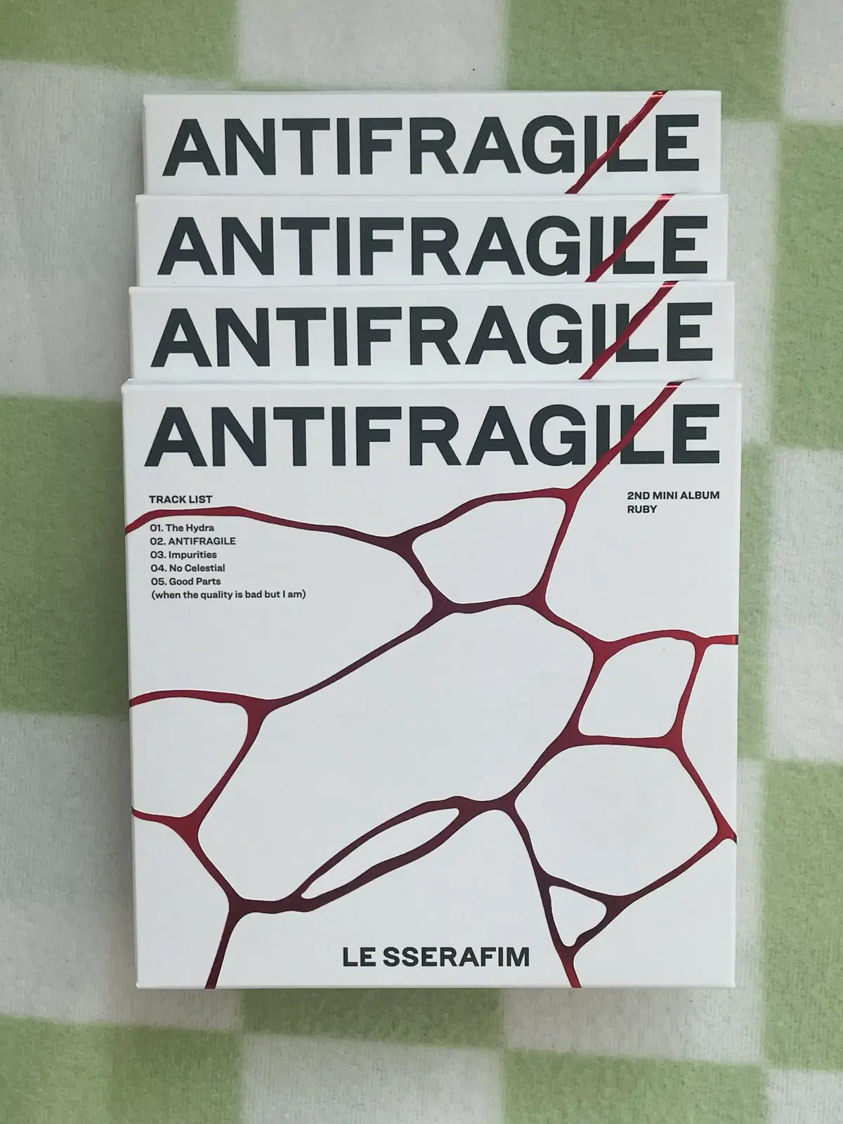 르세라핌 ANTIFRAGILE 미니 앨범 팔아요!