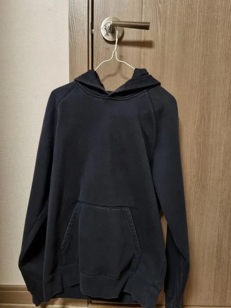 Genuine Calhart Japan hoodie