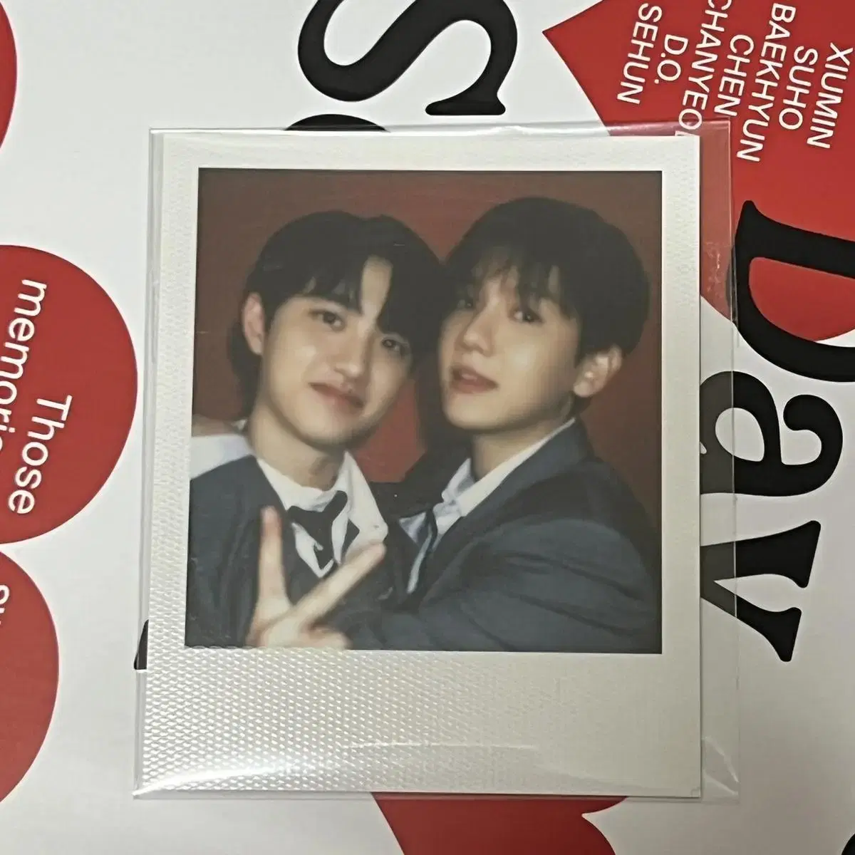 Exo baekhyun Kyungsoo seasons greetings season's greetings pola polaroid WTS