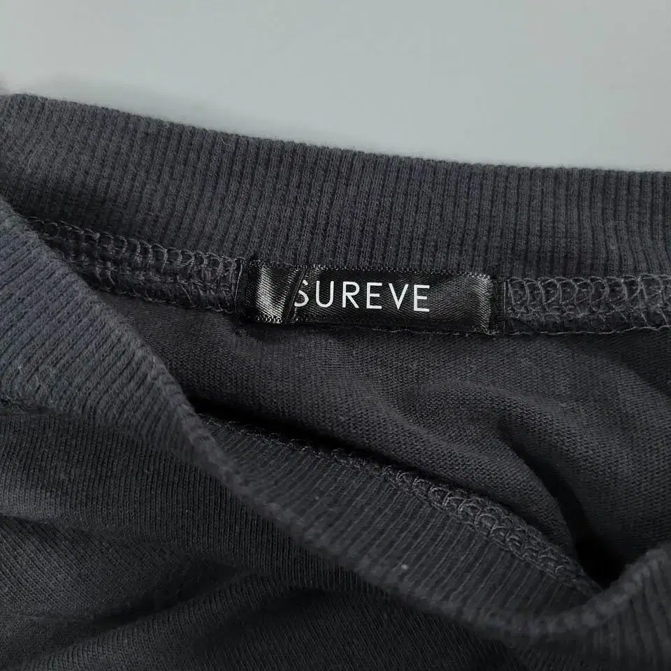 SUREVE 피그먼트 블랙 빅프린팅 미국국기 패치로고 오버핏 코튼100