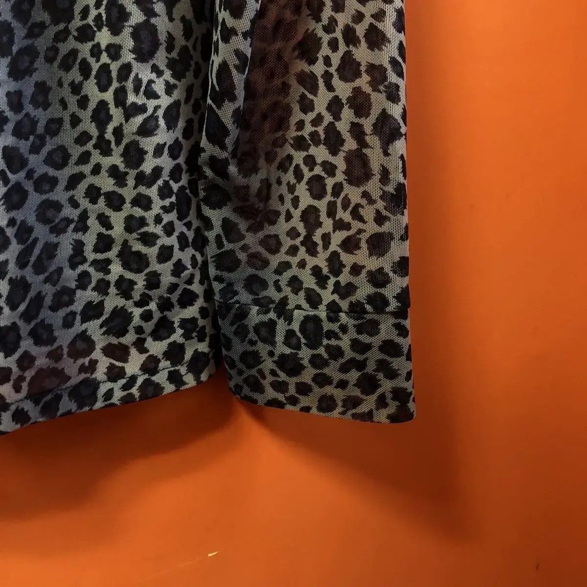 Vintage collette italy blue leopard bl