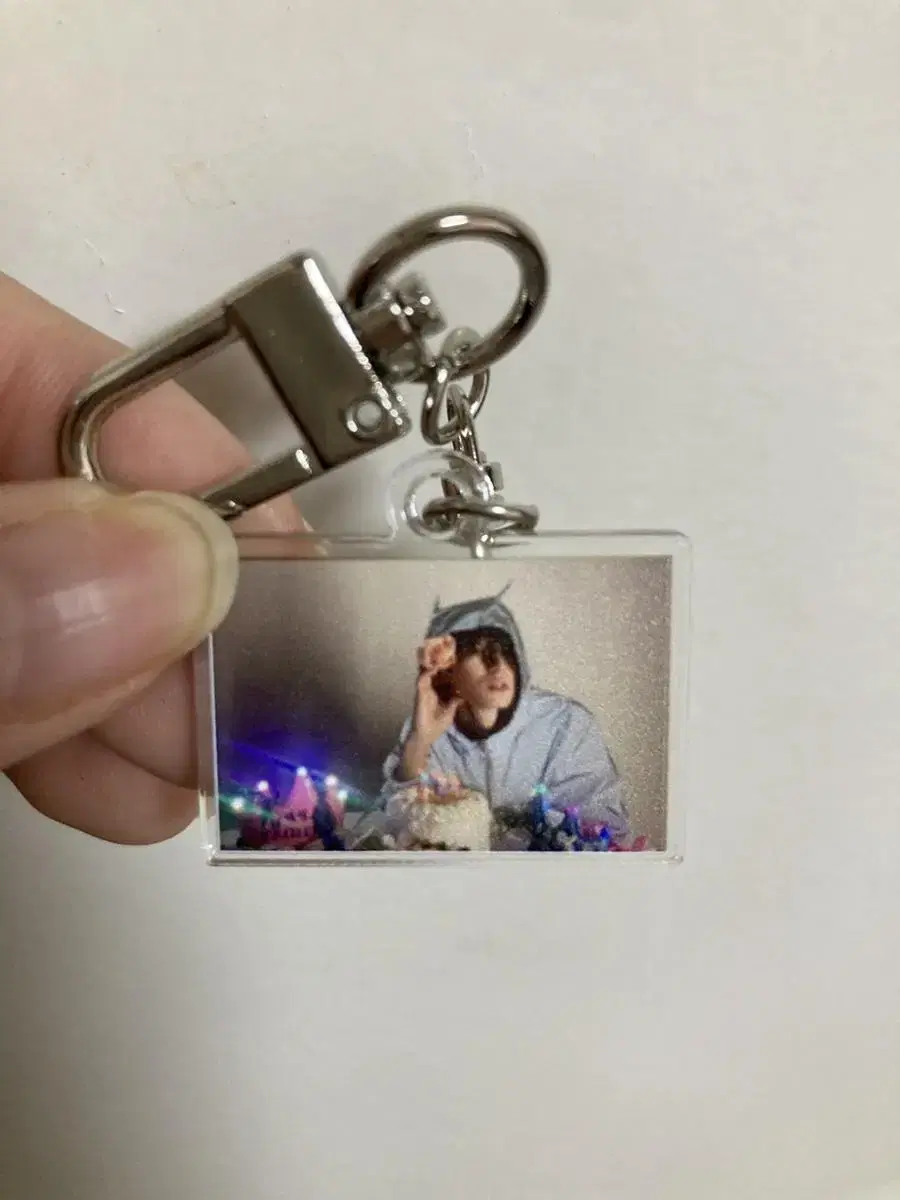 Juyeon keyring (Instagram photo)