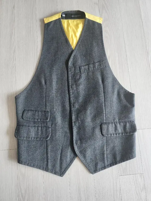 정품 디스퀘어드2 Grey wool Vest-eu52