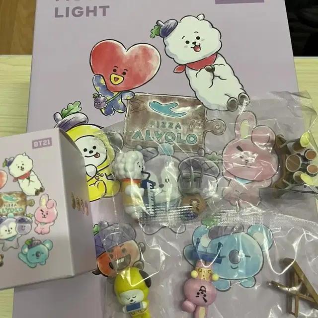 피자알볼로 bt21 무드등 판매합니다