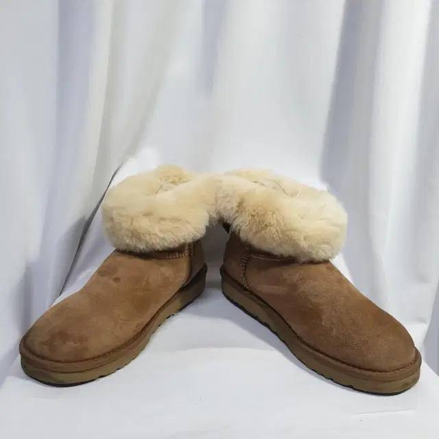 빈티지하서 240 어그 UGG 미니 베일리 보우 2 체스트넛