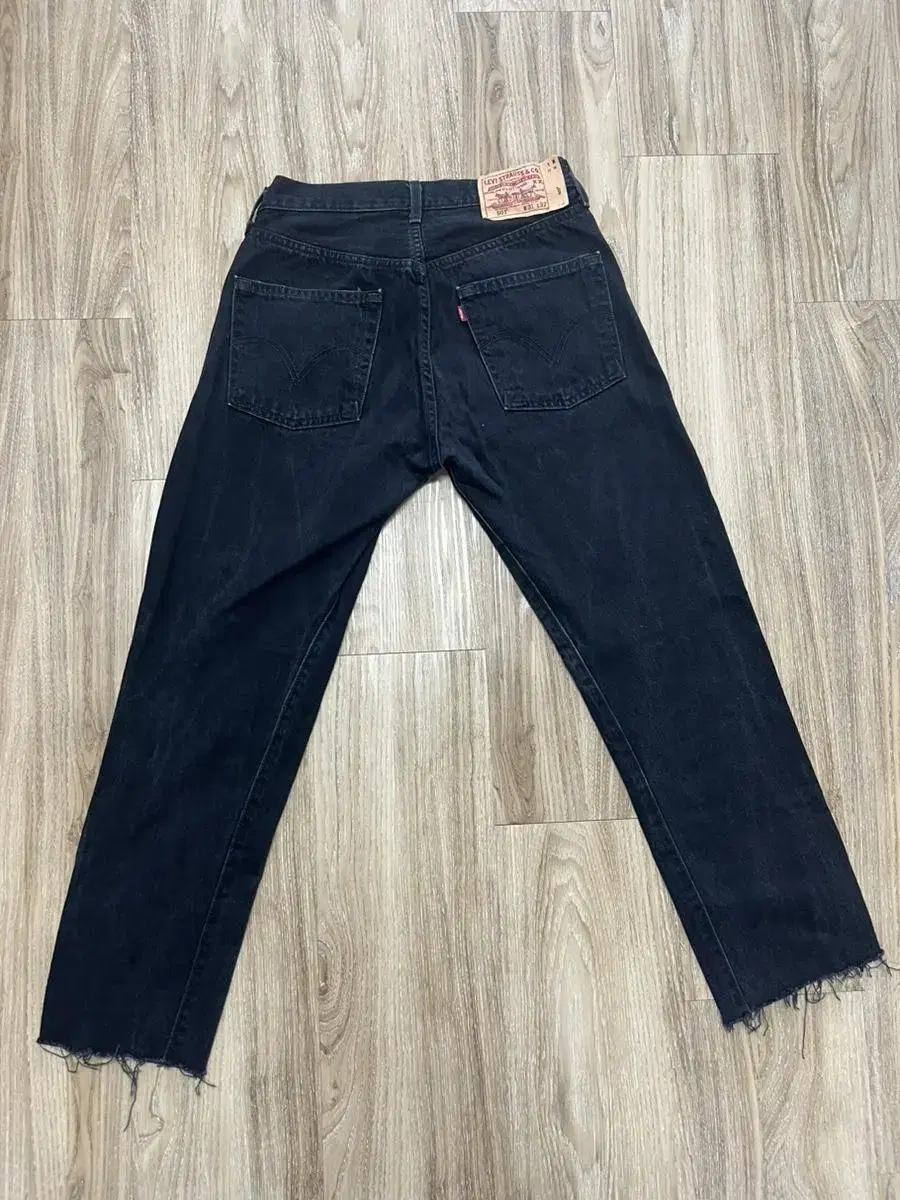 00s Levi's 501 Black Jeans 30