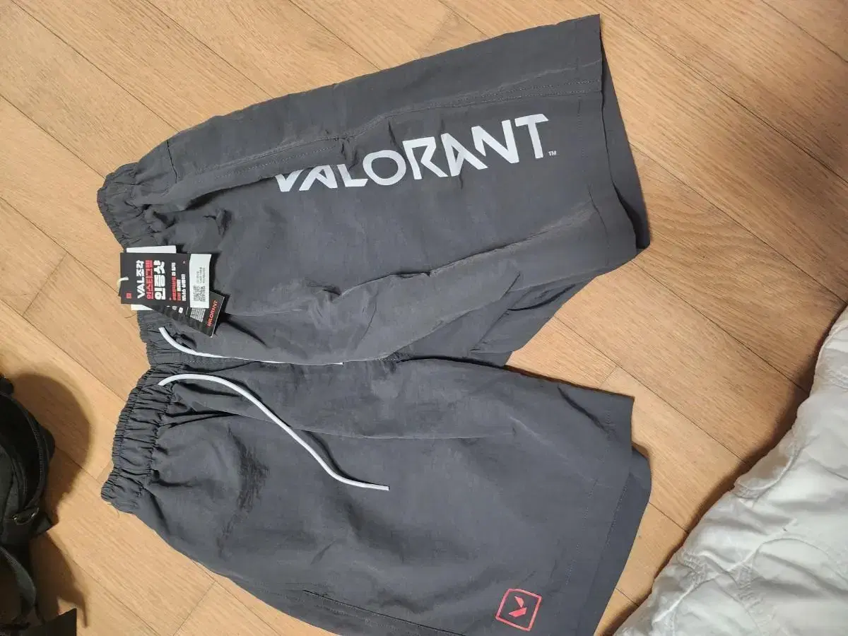 Valorant Foot Sculpture Shorts (Limited Edition) (L ) Goods