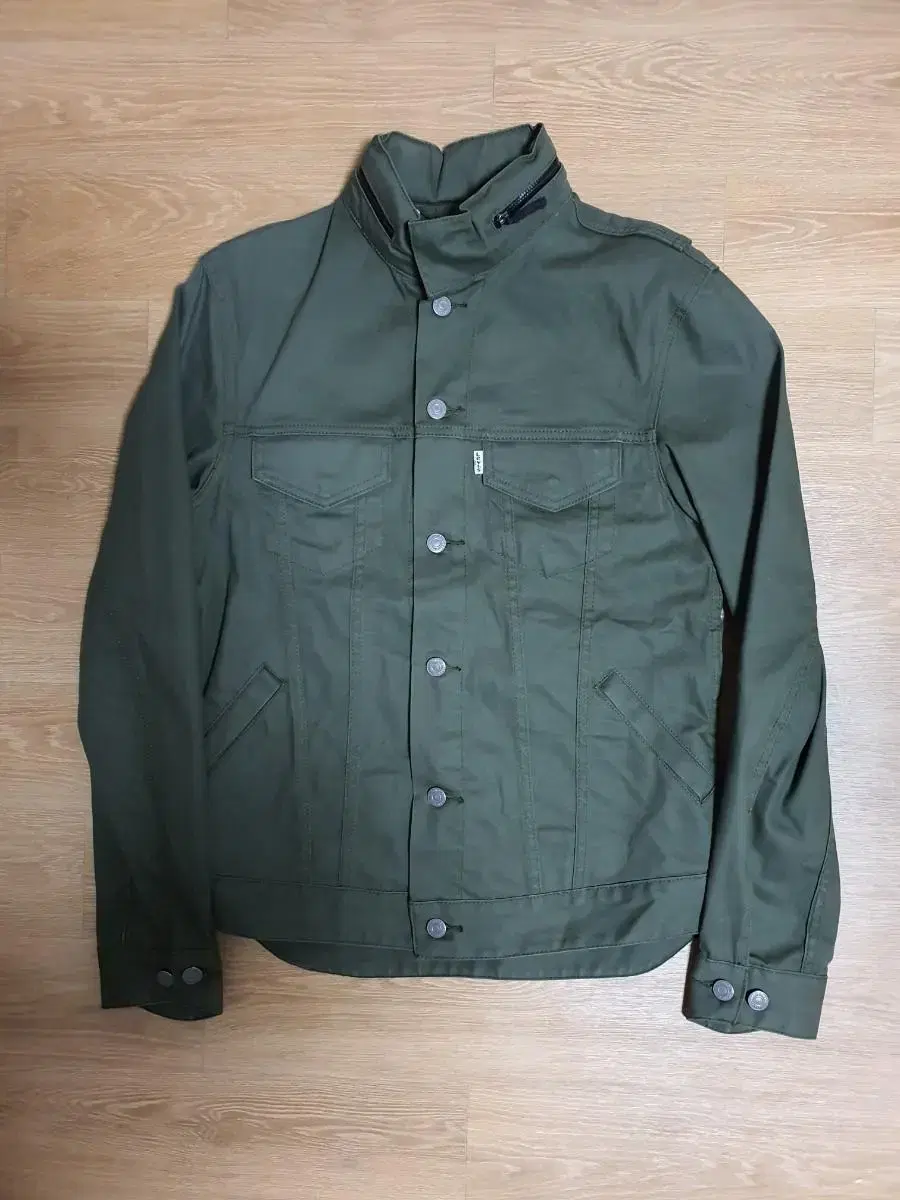 Levi's tracker jacket 90 khaki grade A clean