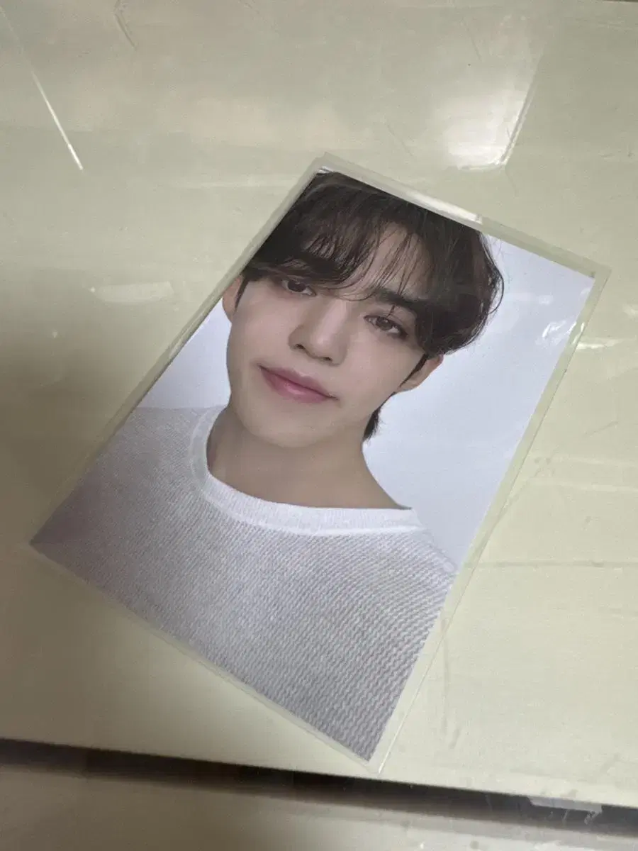 Seventeen s.coups sells earrings photocard 