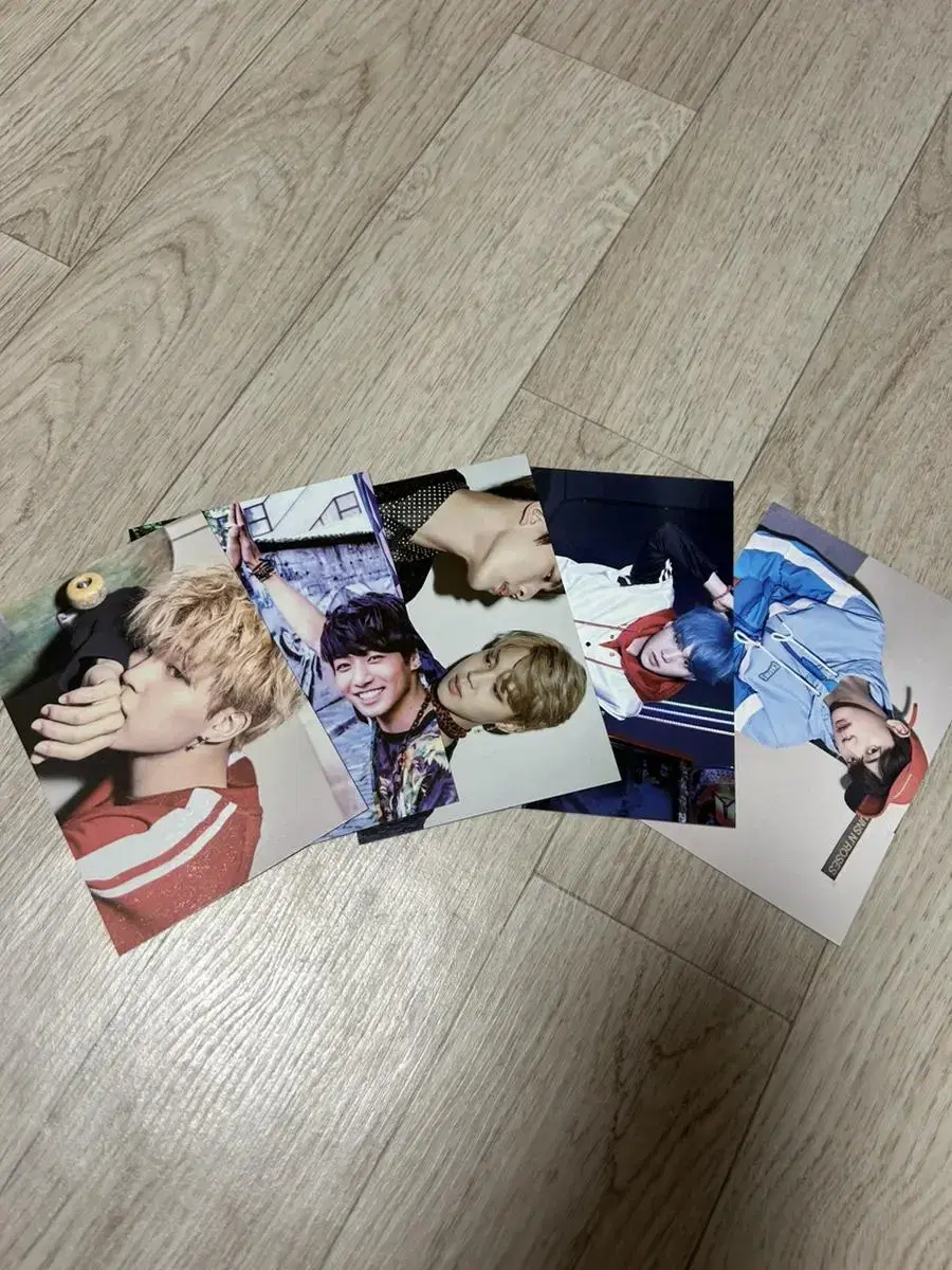 [BTS] PHOTOCARDS (5pcs)