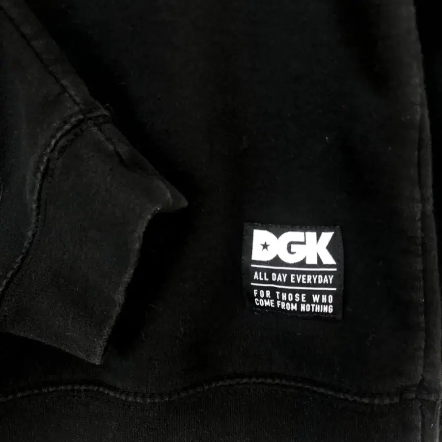 [DGK 기모 맨투맨