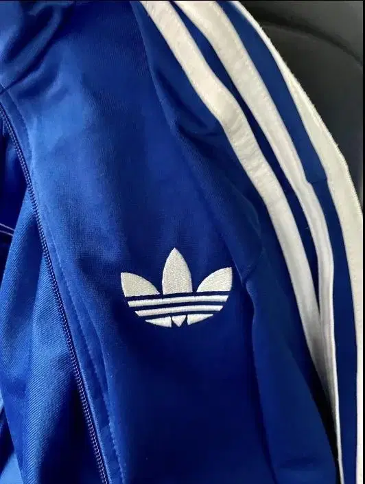 00s Adidas Goofy Bird bloo Blue Jersey Rare