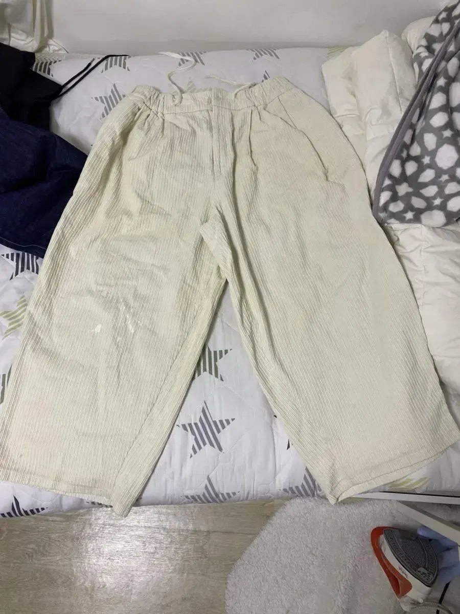 Corduroy Balloon Pants Ivory Free