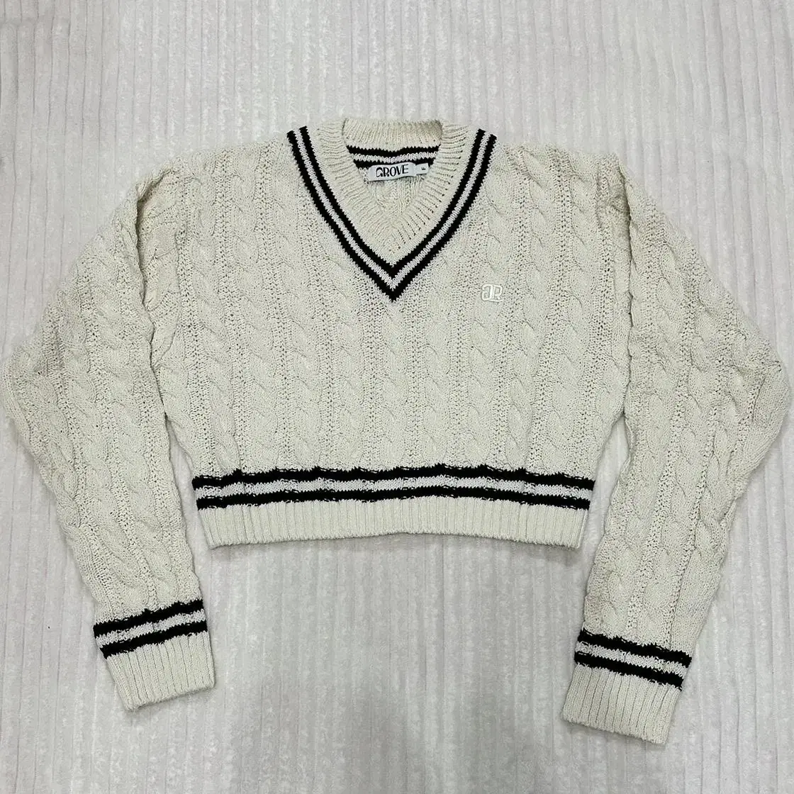 그로브 GROVE ELISE KNIT - IVORY BLACK