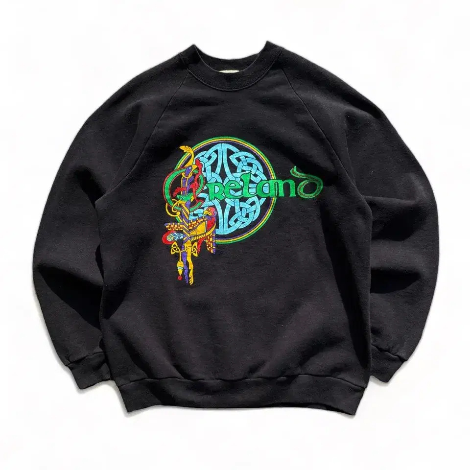 90s vintage ireland tribal sweatshirts