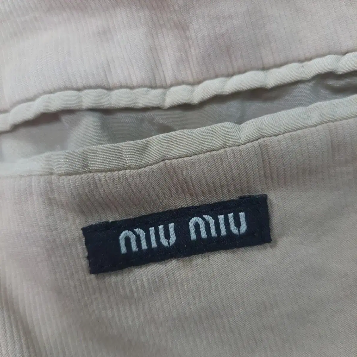 MIUMIU 미우미우 블레이저 자켓 48사이즈