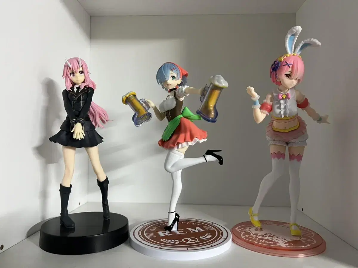 Rem Ramshna Figures