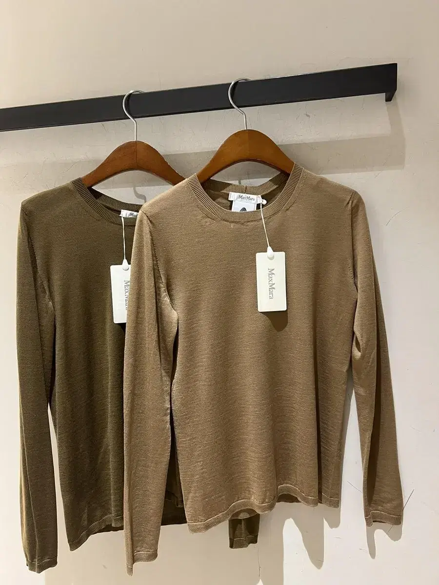 (-60% off) Regular price $68 for Max Mara knit size M