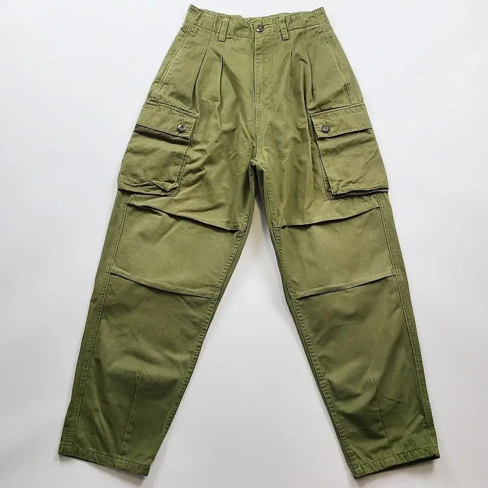 Cargo pants khaki tapered fit size 26 NO.1831