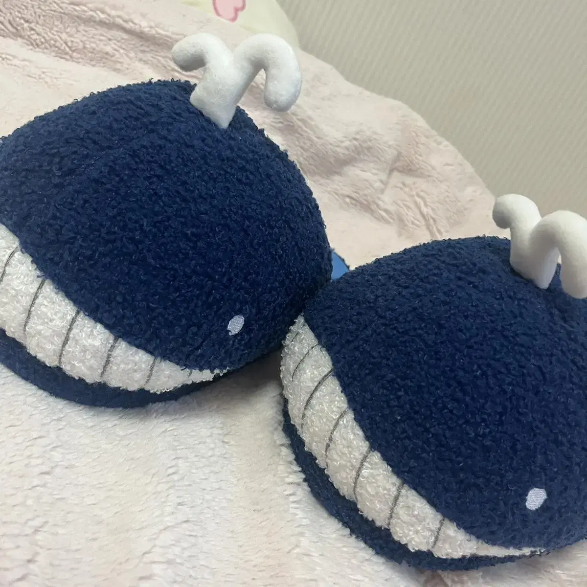 Monsta x minhyuk sells whale slippers per