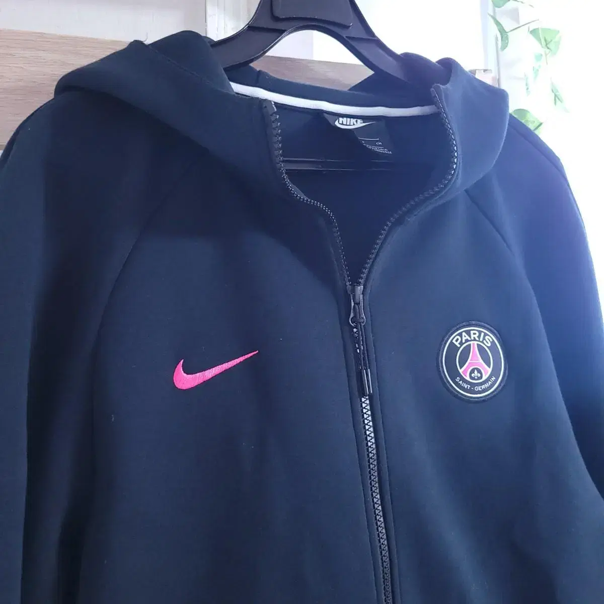 Nike Paris Saint-Germain Tech Fleece Hoodie NSW Authentic