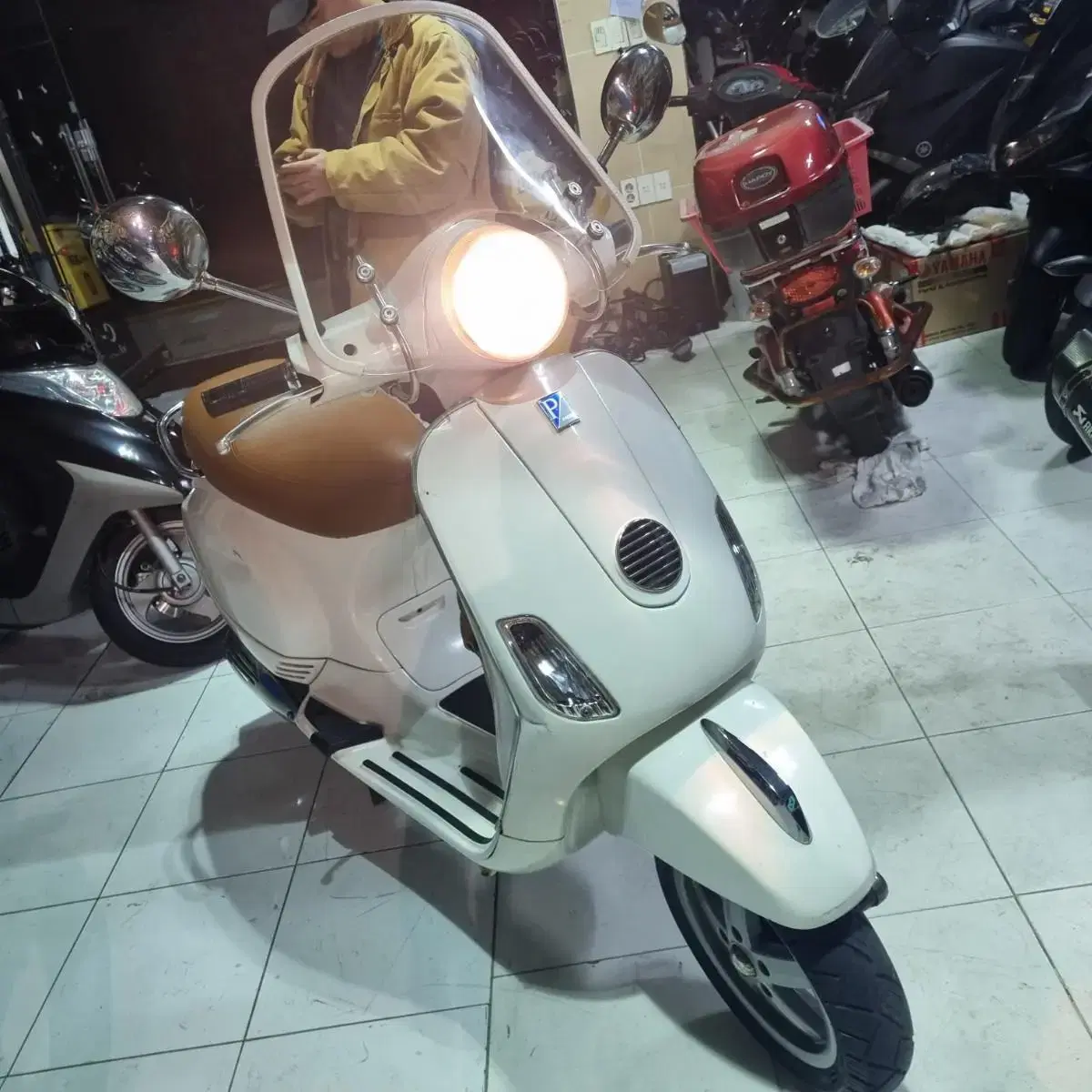 피아지오 베스파 LX125cc