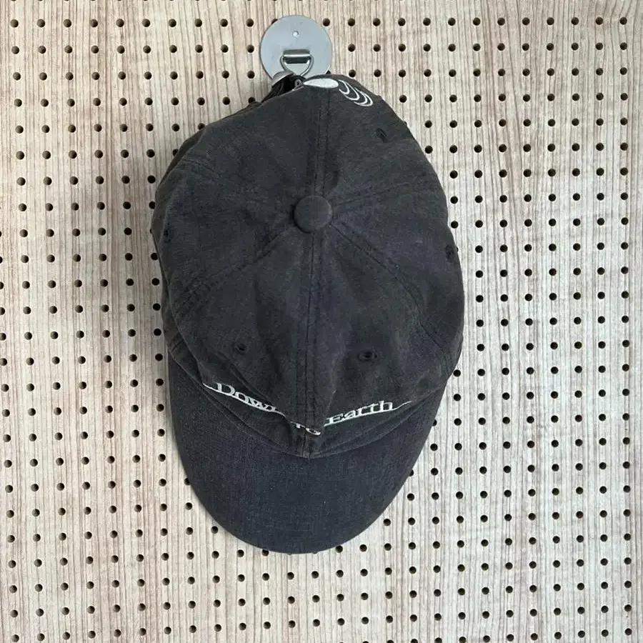 The black label x taeyang cap