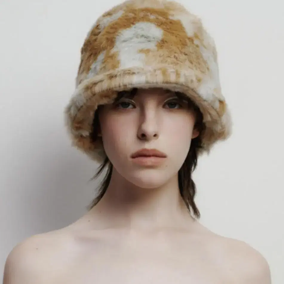 poesiedame  털 모자  fur hat