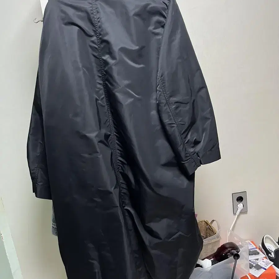 RECYCLED NYLON TRENCH COAT BIRROT 비롯