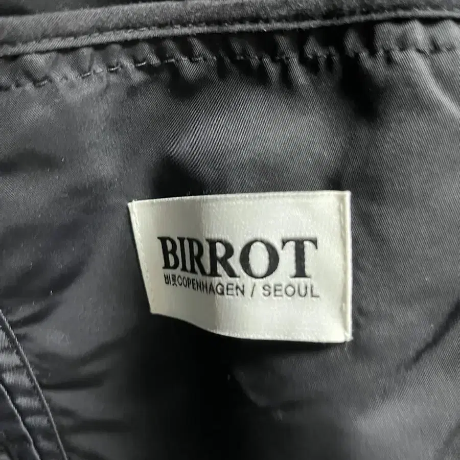 RECYCLED NYLON TRENCH COAT BIRROT 비롯