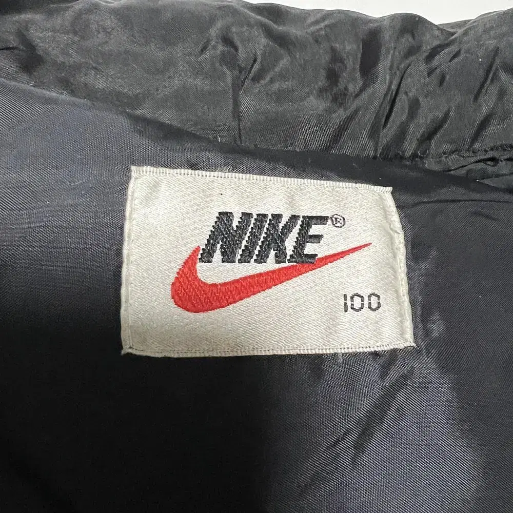 NIKE 90s 나이키 어센틱 올드스쿨 레트로 다운점퍼(L)