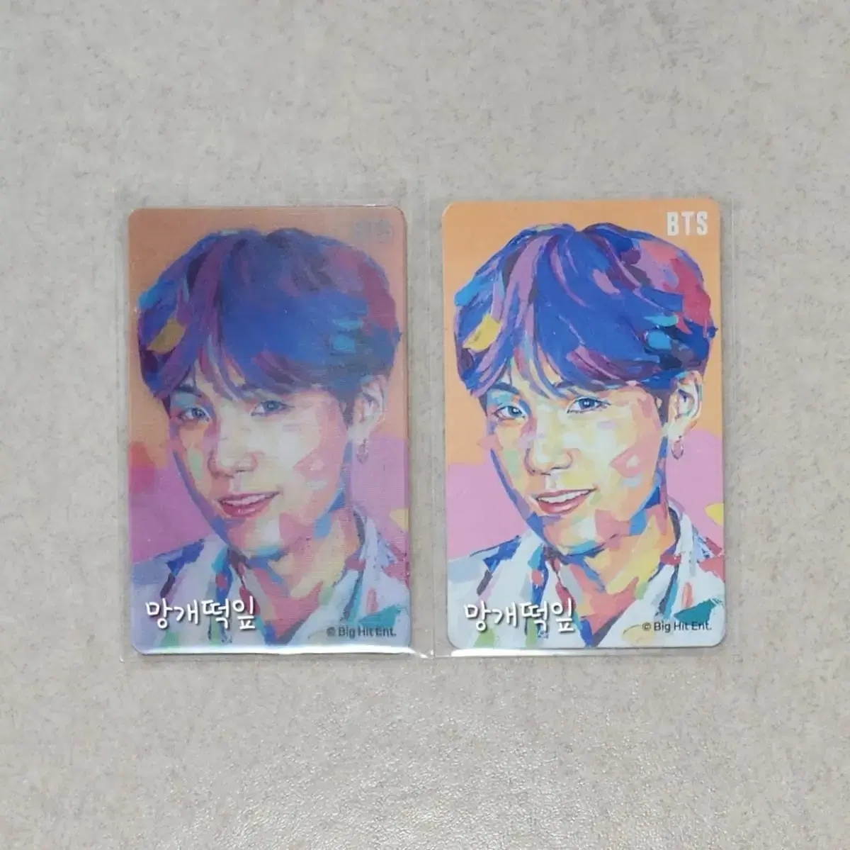 I'm selling a set of BTS yoon suga MTPR metaphor lenses photocard.