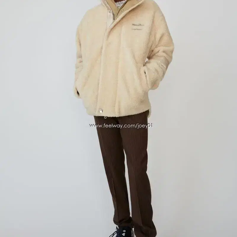 아크네 19fw 후리스 자켓