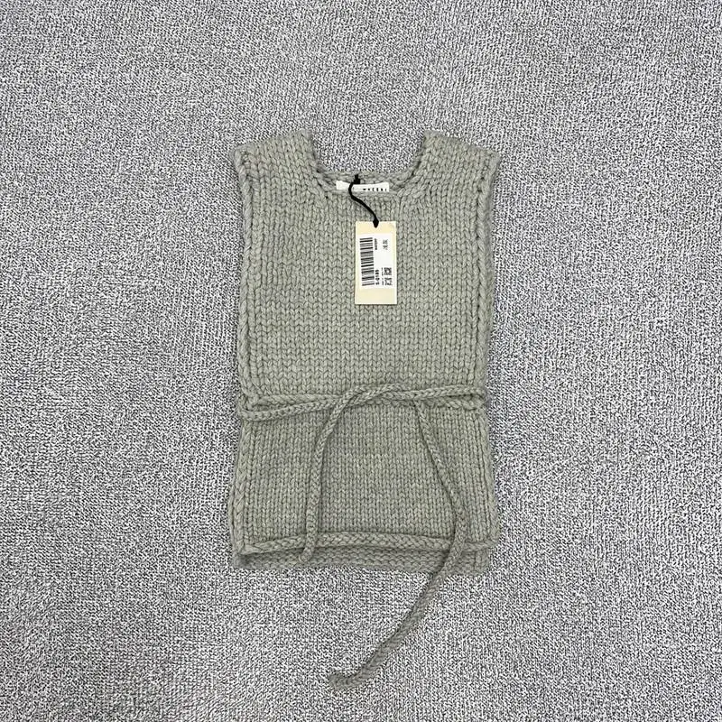 MACQNF Trim Knit Vest