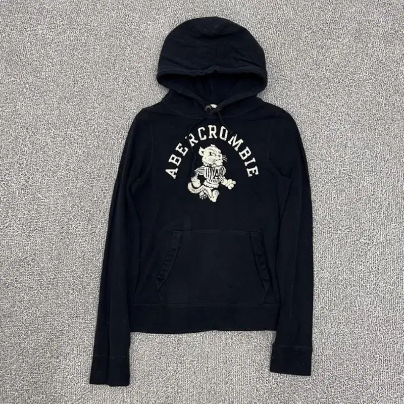 Abercrombie & Fitch Navy Hoodie M