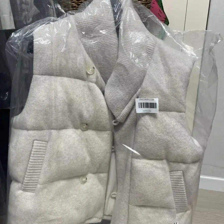 우마뭉 조끼(Pure shetland wool puffer vest_La