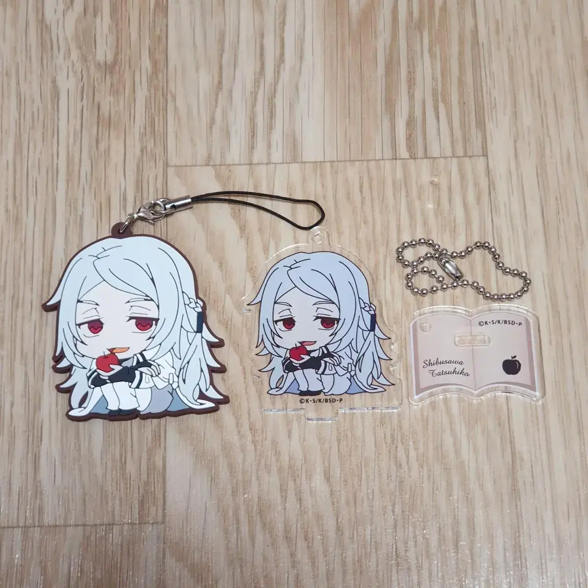 Moonshine Dog Shibusa and Rubber Strap and Acrylic Stand Keyring