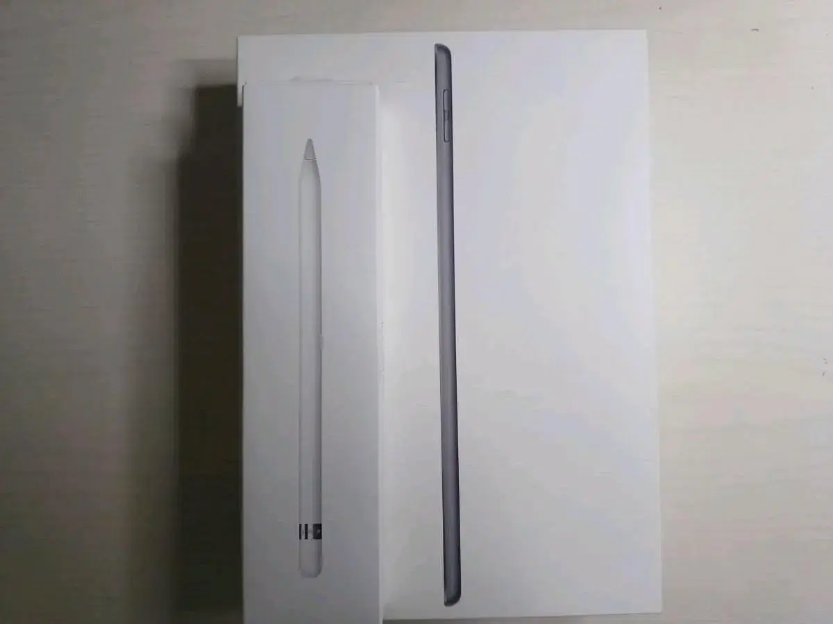 We are selling the iPad 9th generation 64GB Full-capacity+Apple Pencil 1