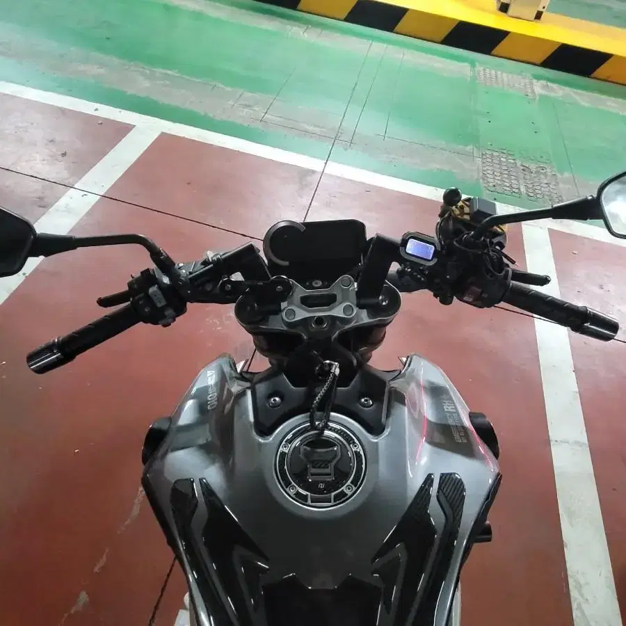 cb1000r 1만3천 대차 및 판매