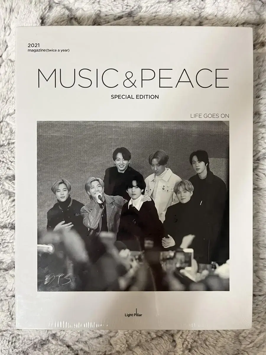 通販価格BTS Musci&Peace Special Edition アイドル
