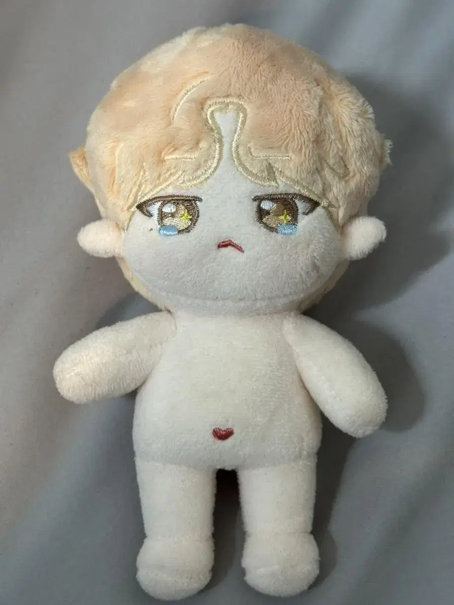 Seventeen crying Yang Hao the8 doll 15cm plunge