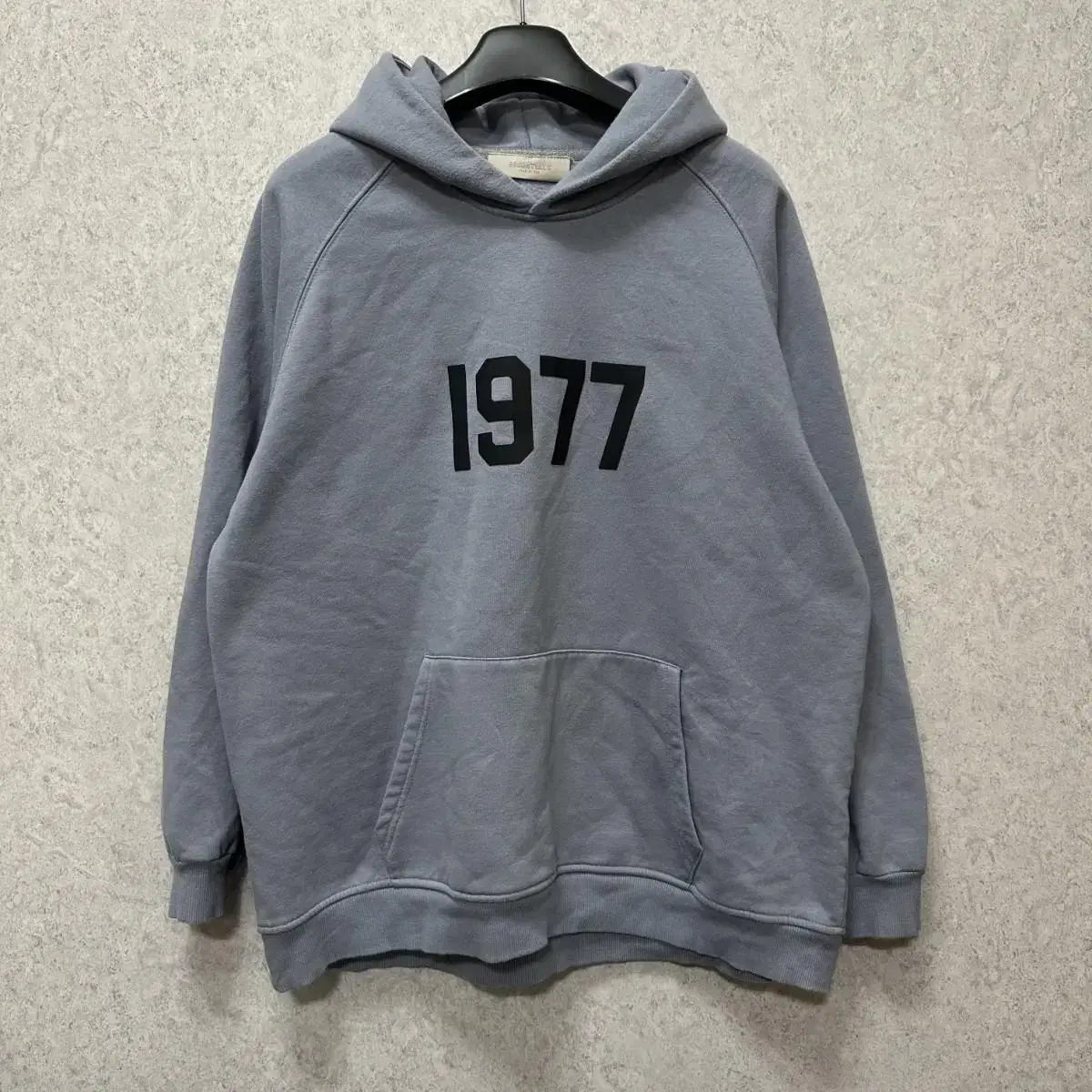 105 P.O. Essential 1977 Hoodie