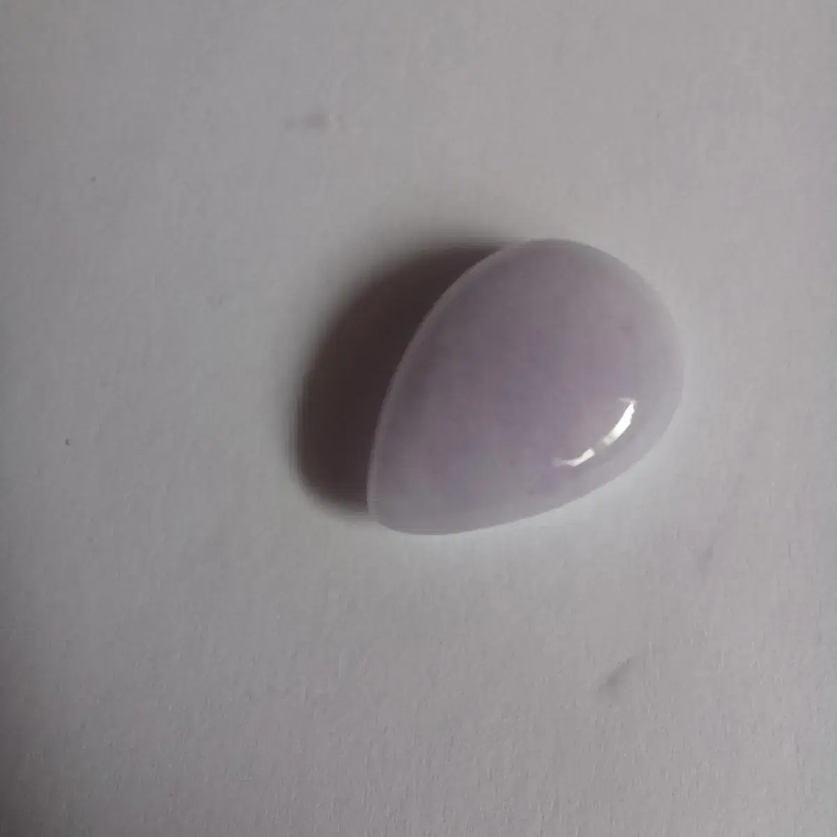 Natural Lavender B Jade 22ct Nacre