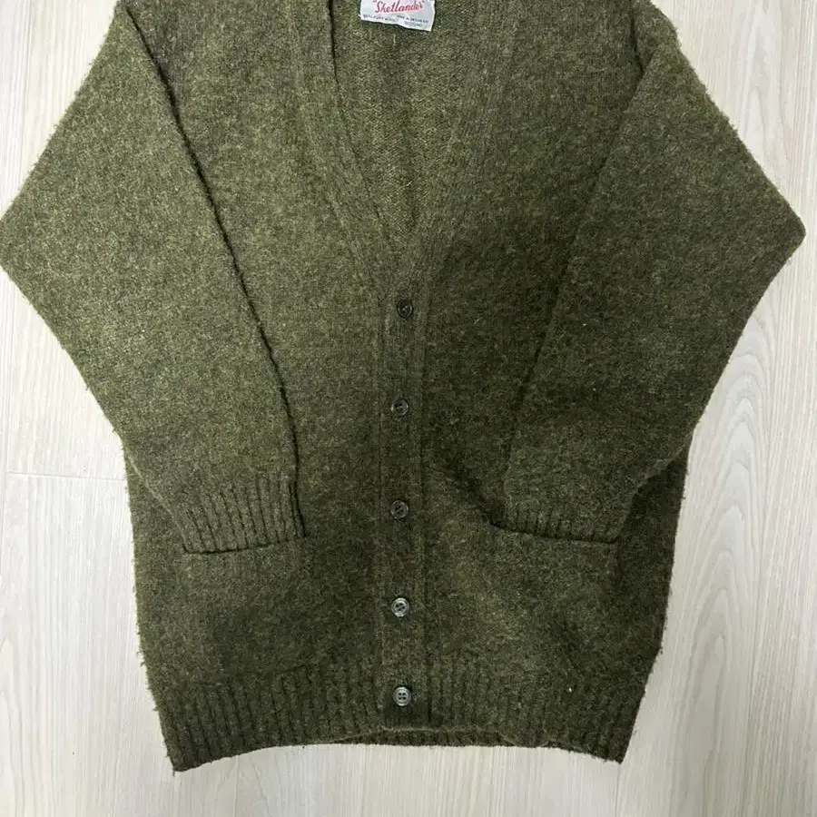 Shetlander Cardigan 42사이즈 올리브