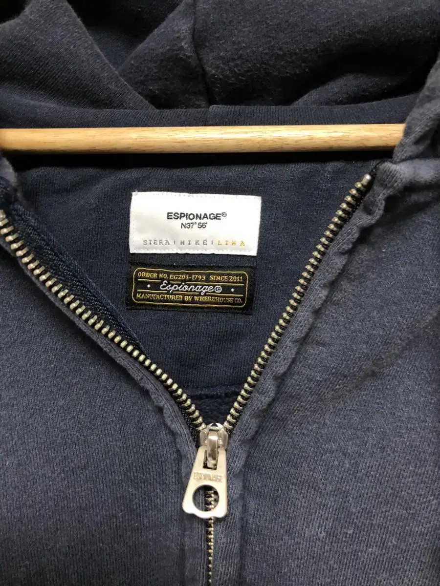 [Espionage Garmentai zip-up hoodie]