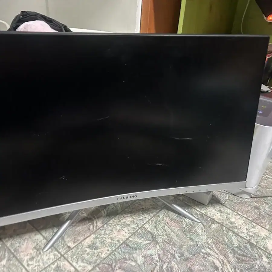 한성모니터 120hz 파손제품