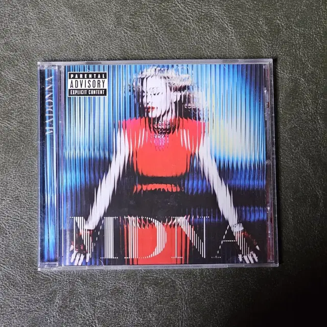 마돈나 MADONNA MDNA CD 중고