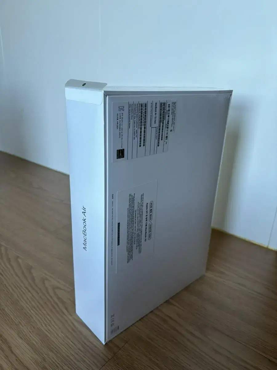 Unsealed MacBook Air 13