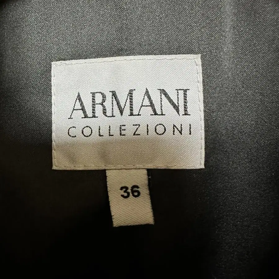 Armani collezioni 아르마니 꼴레지오니 코트(매장가 3백만원