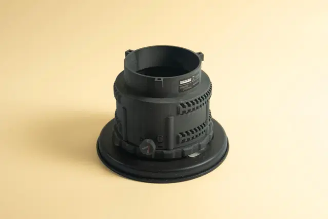 Aputure Fresnel mount